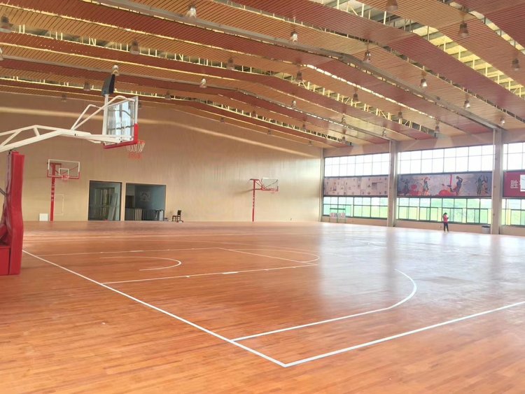 舞台用实木地板 学校体育馆运动地板 佰强桦业施工安装每平方米约120.00元每平米(12)