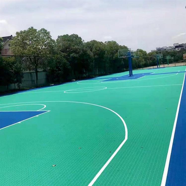 悬浮拼装式地板 路驰体育 幼儿园塑料悬浮地板厂家每平方米约35.00元,每平方米约33.00元,每平方米约32.00元每平米(3)