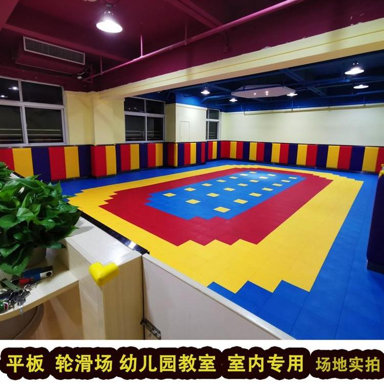 悬浮拼装式地板 路驰体育 幼儿园塑料悬浮地板厂家每平方米约35.00元,每平方米约33.00元,每平方米约32.00元每平米(4)