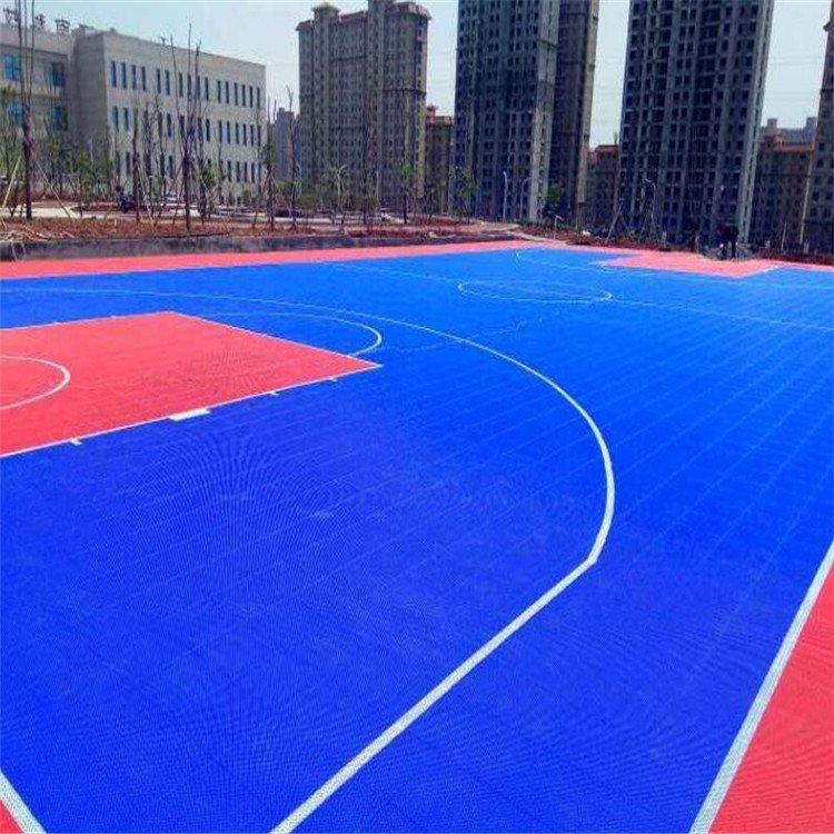 悬浮运动地板学校操场塑胶拼装地垫色彩多样每平方米约3.50元,每平方米约3.40元,每平方米约3.00元每平米(2)