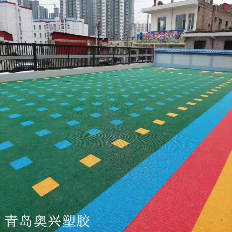 悬浮拼装地板 幼儿园室内游乐场用 多种颜色可选 奥兴塑胶每平方米约85.00元每平米(4)